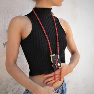 Long necklace in red coral '' MEMENTO ''