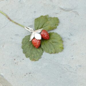 Coral PENDANT ”FRUIT” -48- Strawberries- coral and silver- coral and gold- Mediterranean coral pendant- vintage coral